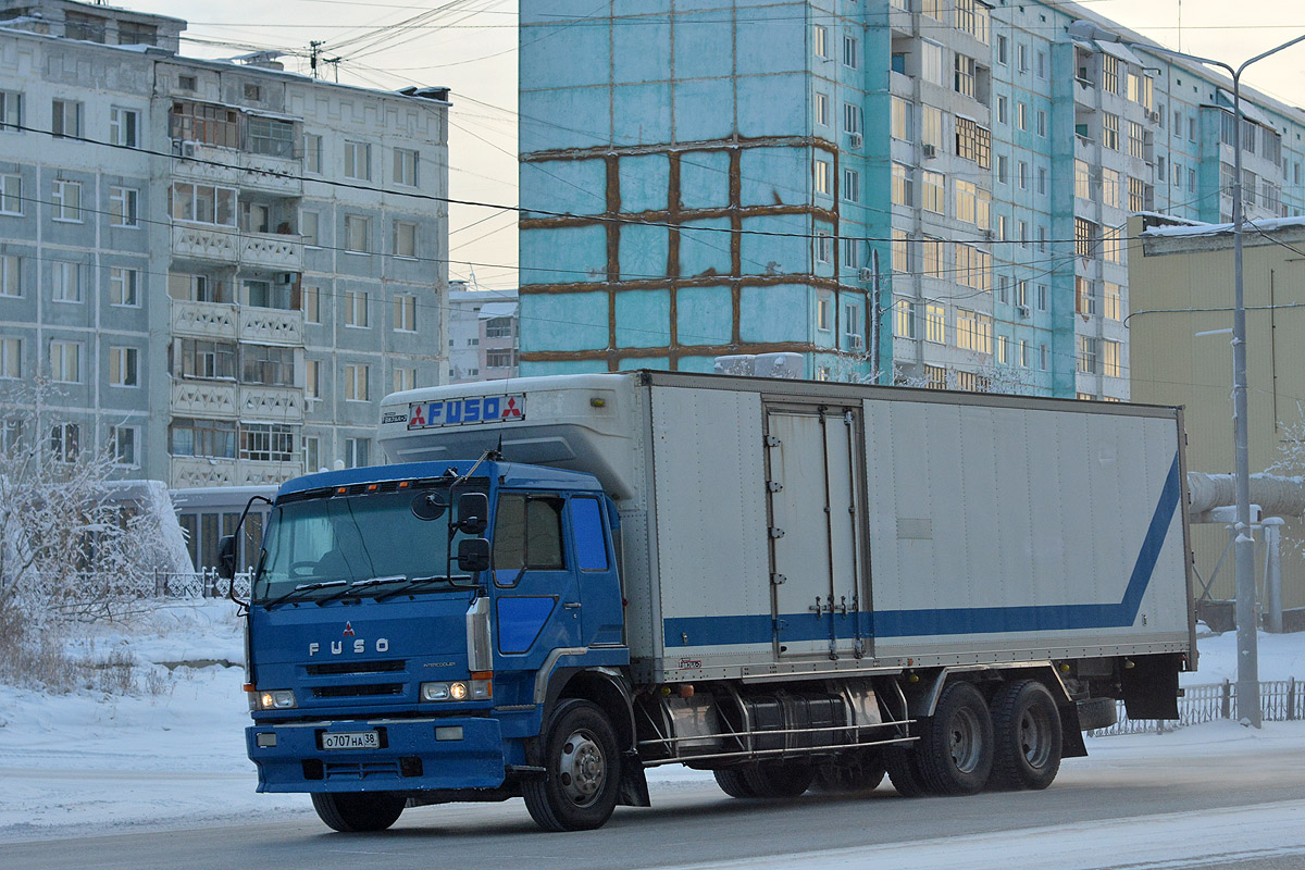 Иркутская область, № О 707 НА 38 — Mitsubishi Fuso The Great