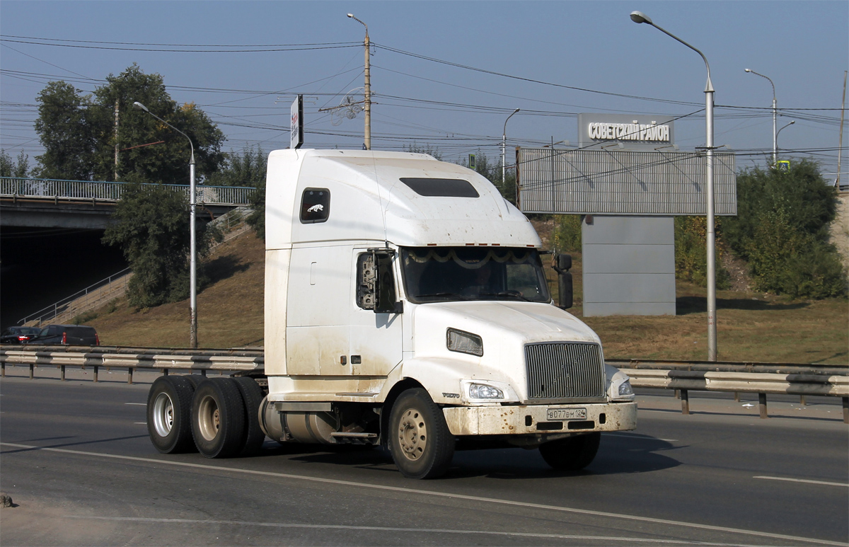 Красноярский край, № В 077 ВМ 124 — Volvo VNL660