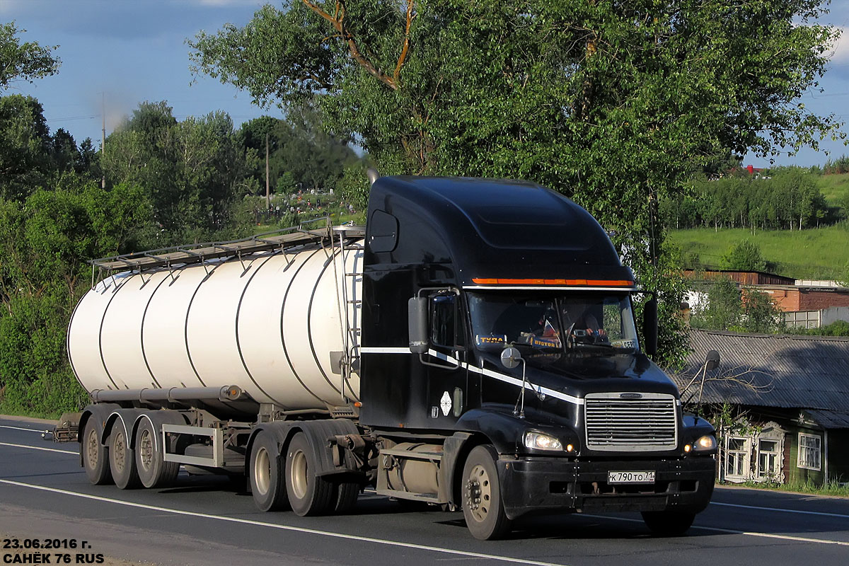 Тульская область, № К 790 ТО 71 — Freightliner Century Class