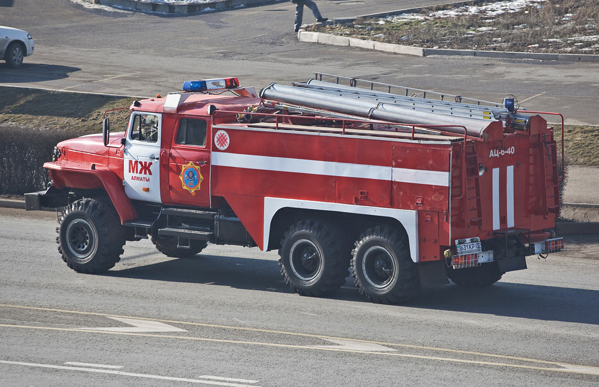 Алматы, № 631 KP 02 — Урал-4320-40