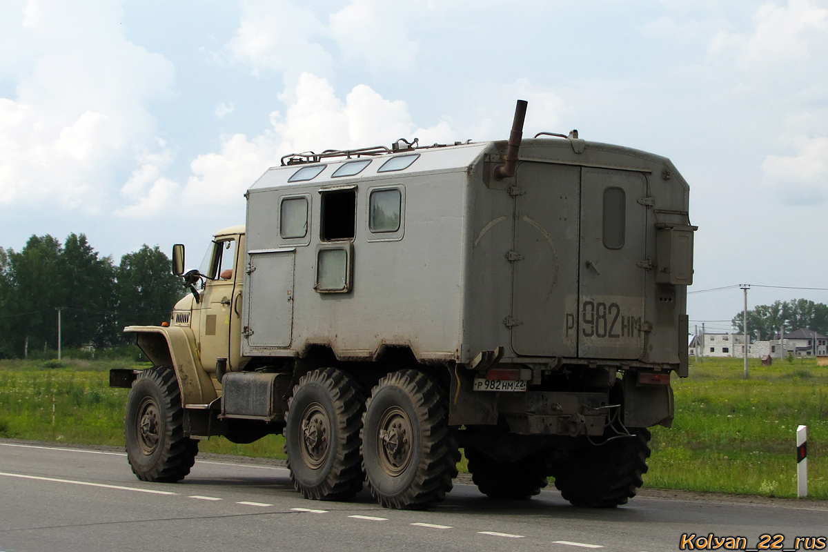 Алтайский край, № Р 982 НМ 22 — Урал-375 (общая модель)