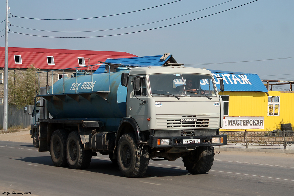 Саха (Якутия), № У 372 ЕВ 14 — КамАЗ-43118-15 [43118R]