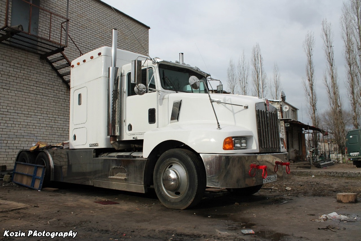 Воронежская область, № С 099 СО 36 — Kenworth T600