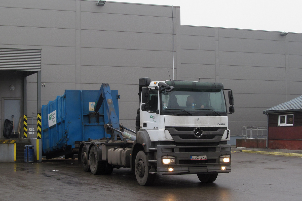 Литва, № JJC 573 — Mercedes-Benz Axor (общ.м)