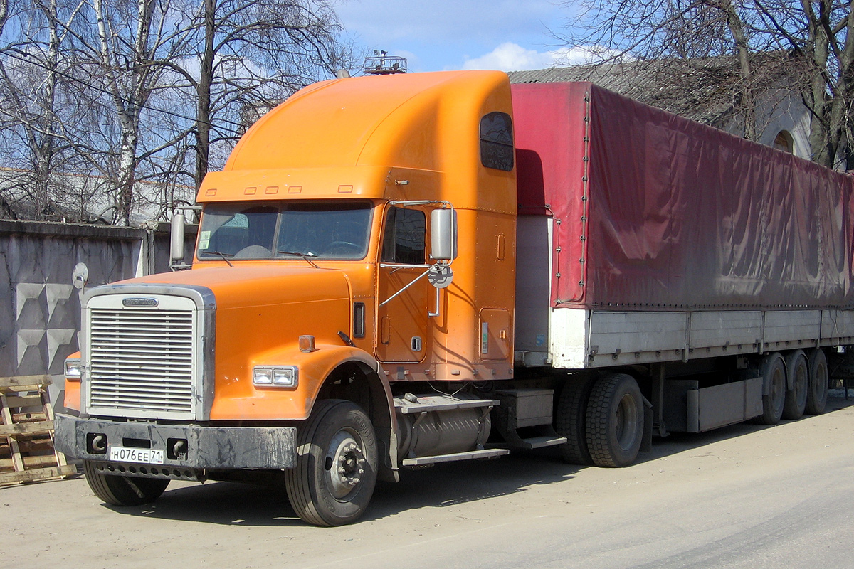 Тульская область, № Н 076 ЕЕ 71 — Freightliner FLD 120 SD