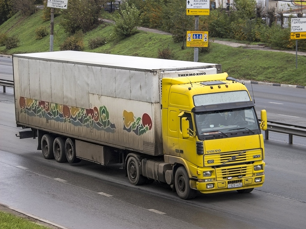 Нижегородская область, № Т 023 УМ 52 — Volvo ('1993) FH12.420