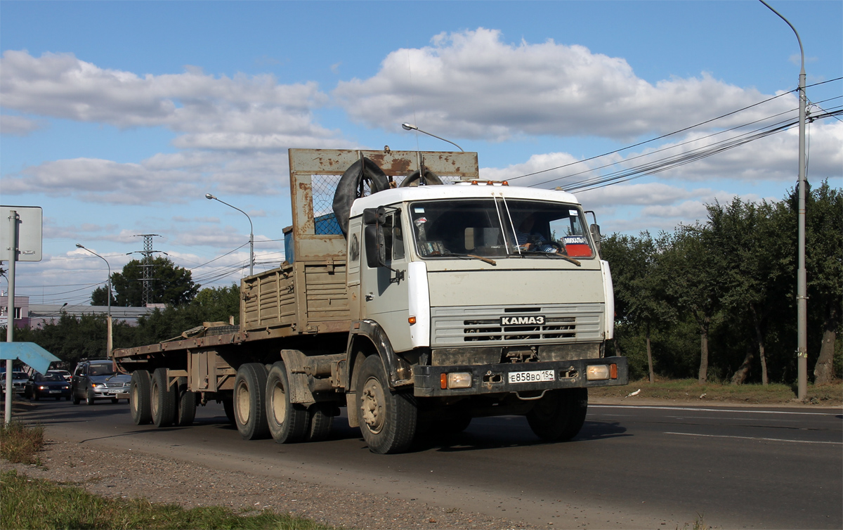 Новосибирская область, № Е 858 ВО 154 — КамАЗ-54115 (общая модель)