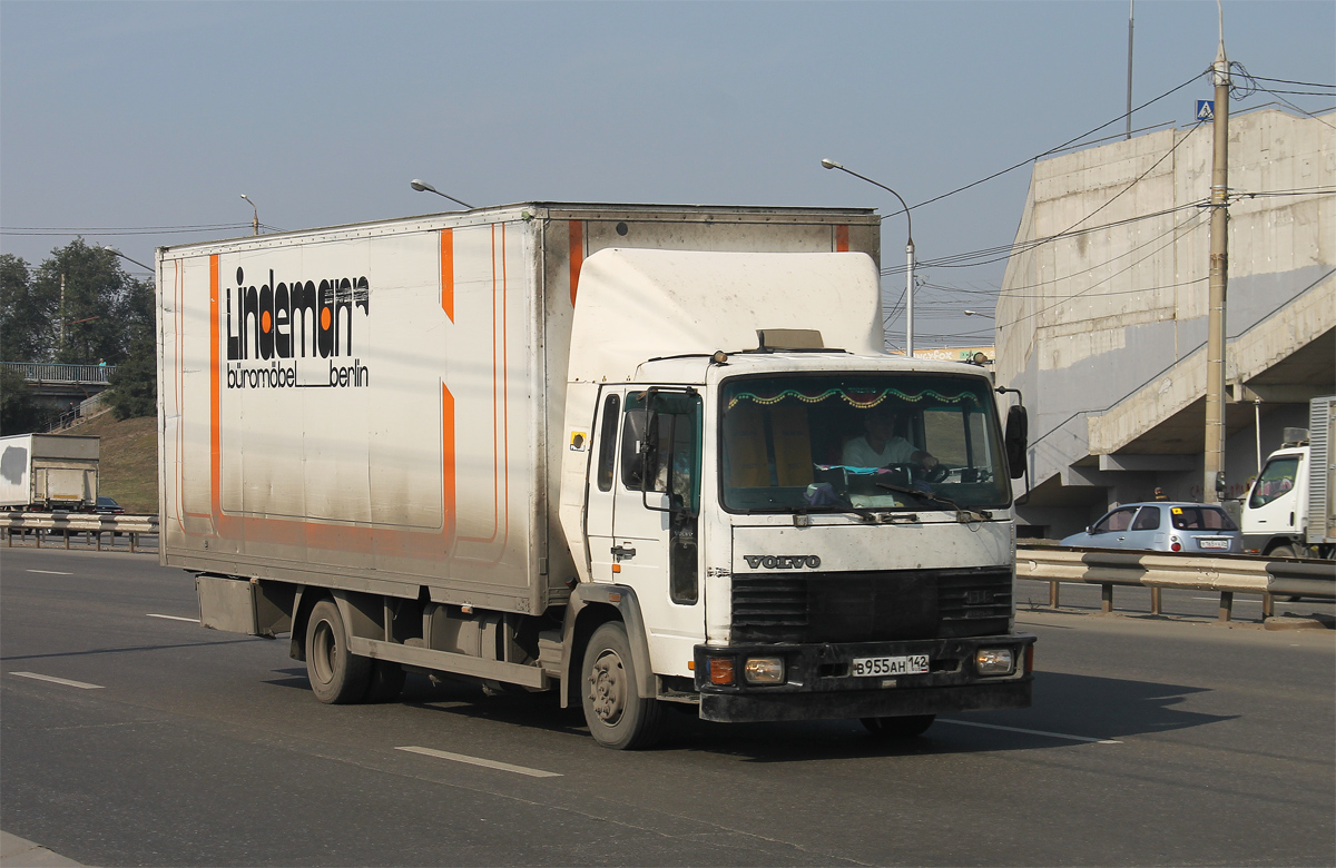 Кемеровская область, № В 955 АН 142 — Volvo FL6