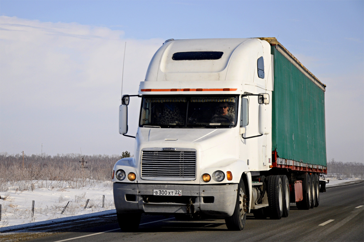 Алтайский край, № В 300 ХТ 22 — Freightliner Century Class