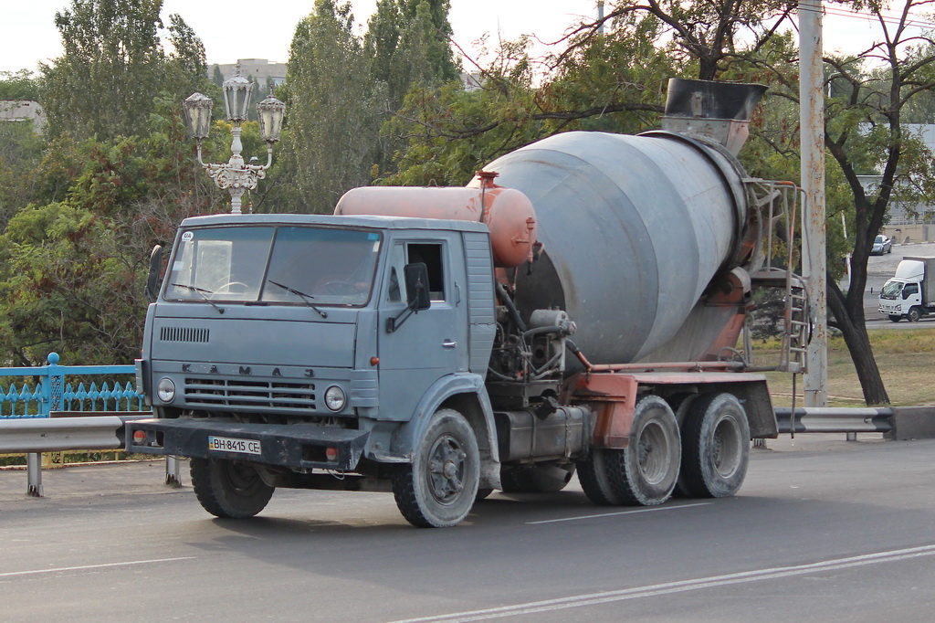 Одесская область, № ВН 8415 СЕ — КамАЗ-5320