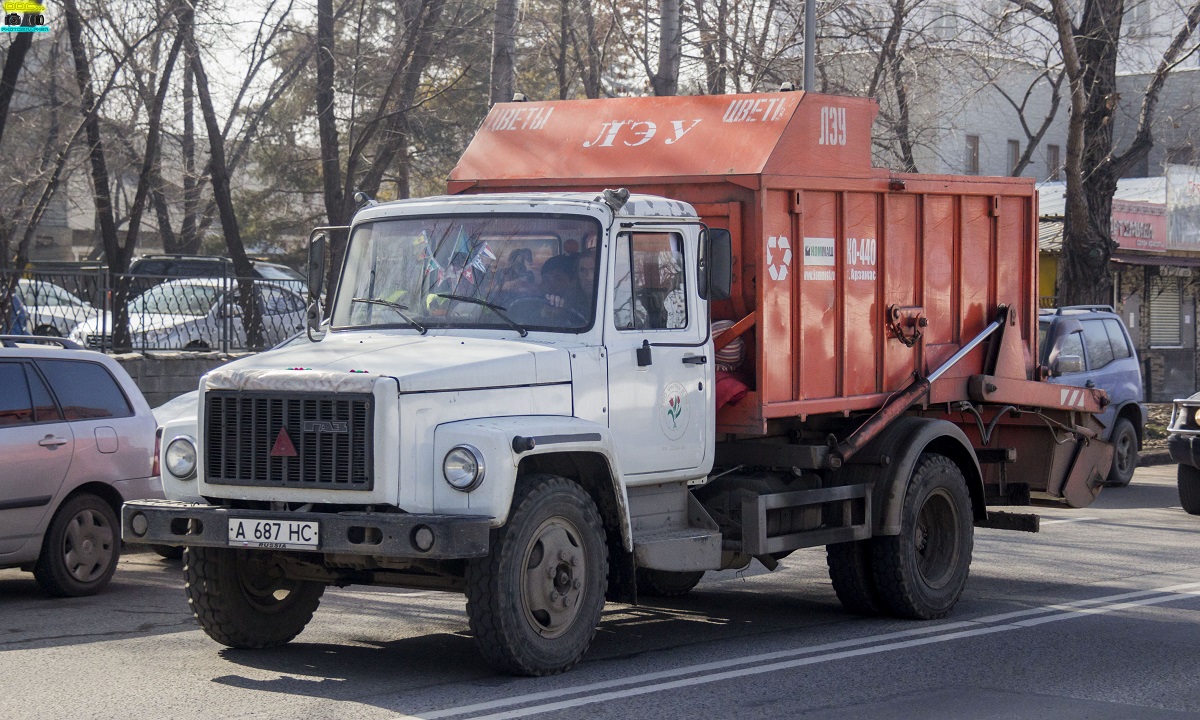 Алматы, № A 687 HC — ГАЗ-3309