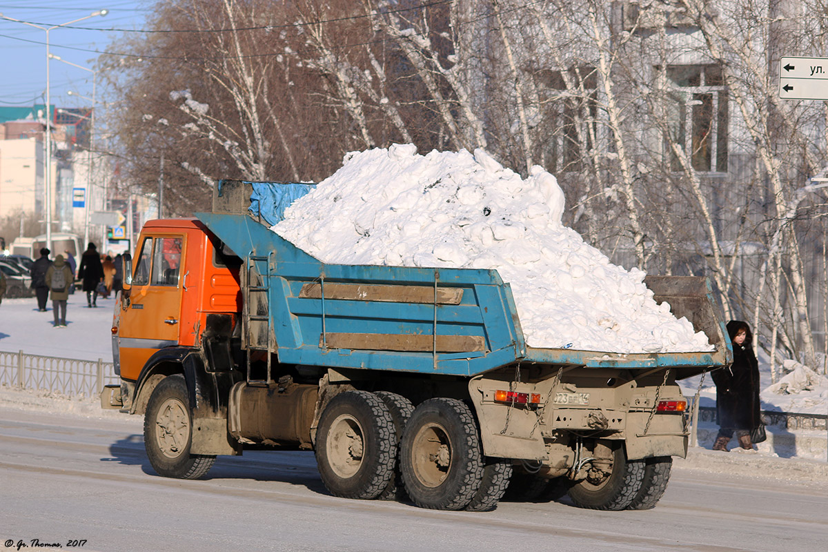 Саха (Якутия), № Р 023 ВР 14 — КамАЗ-55111 [551110]