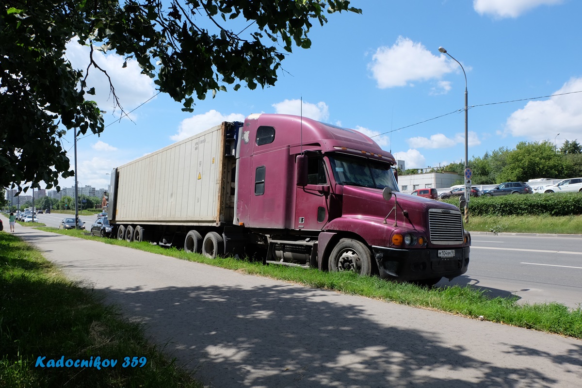 Санкт-Петербург, № М 104 ВМ 98 — Freightliner Century Class