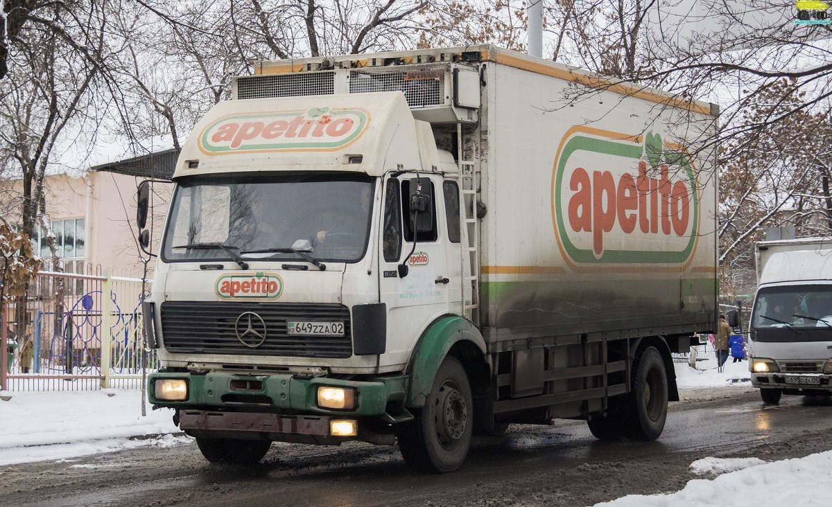 Алматы, № 649 ZZA 02 — Mercedes-Benz NG (общ. мод.)