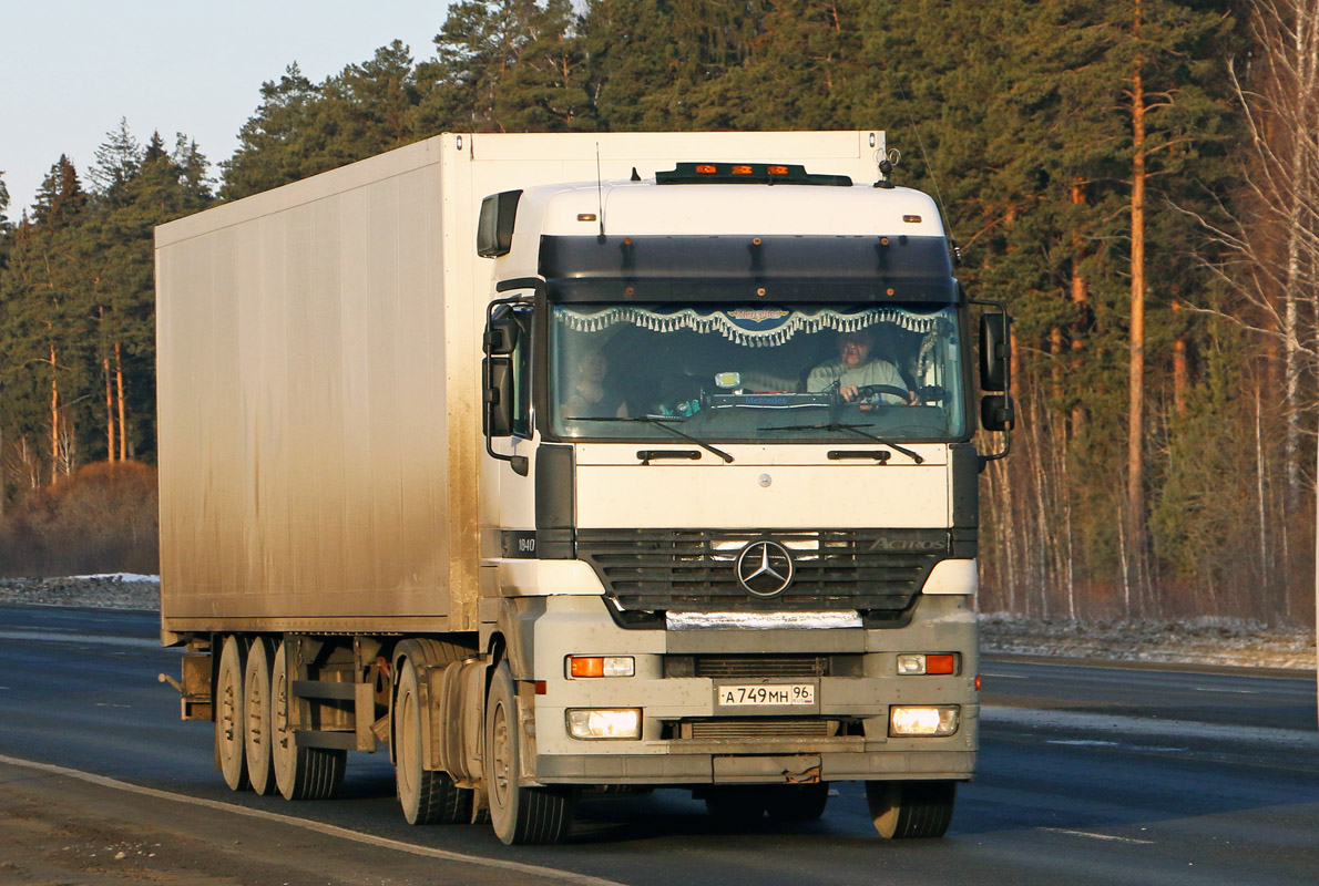 Свердловская область, № А 749 МН 96 — Mercedes-Benz Actros ('1997) 1840