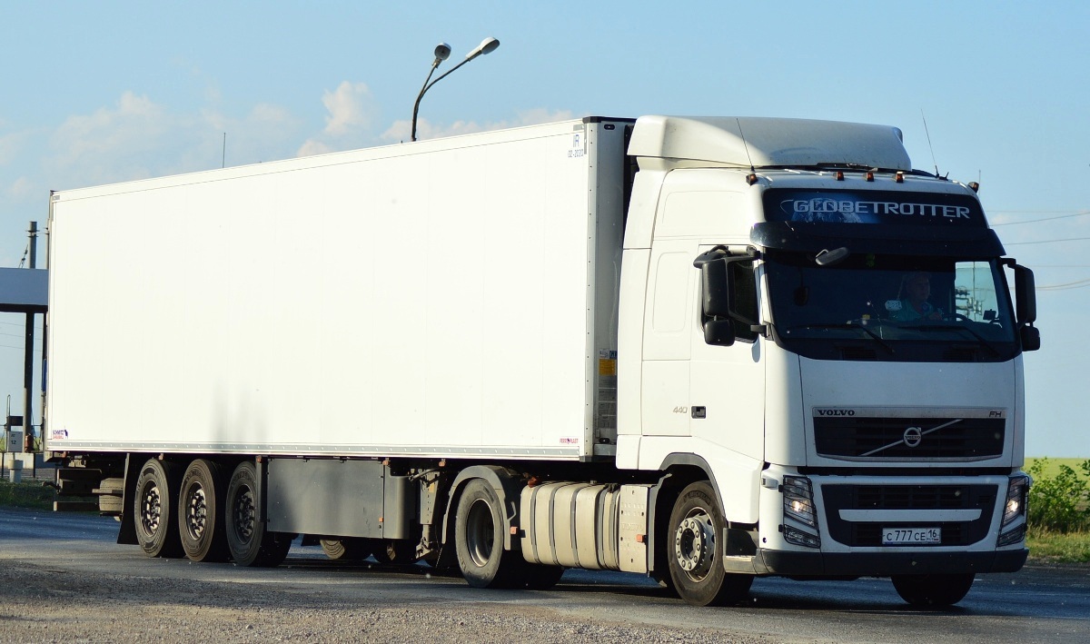 Татарстан, № С 777 СЕ 16 — Volvo ('2008) FH.440