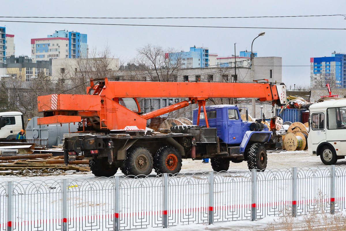 Москва, № О 271 МХ 199 — Урал-4320-40