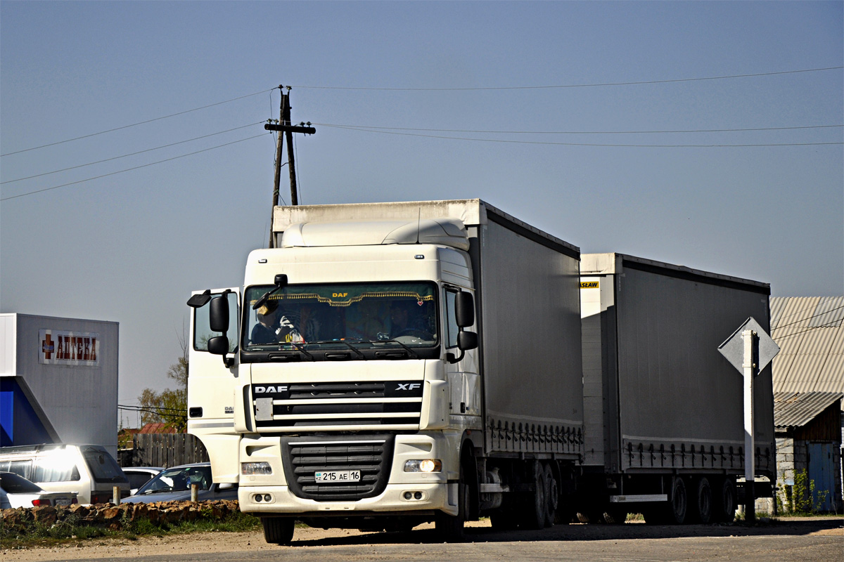 Восточно-Казахстанская область, № 215 AE 16 — DAF XF105 FAR