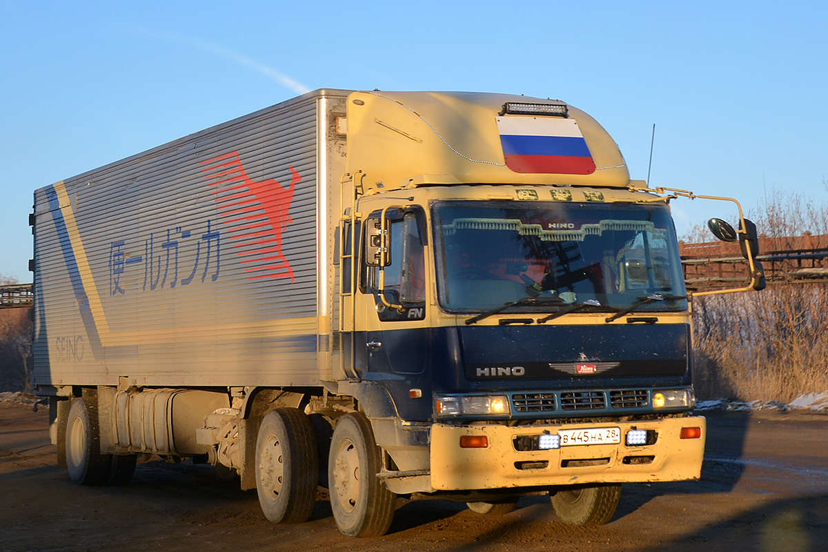 Амурская область, № В 445 НА 28 — Hino FN