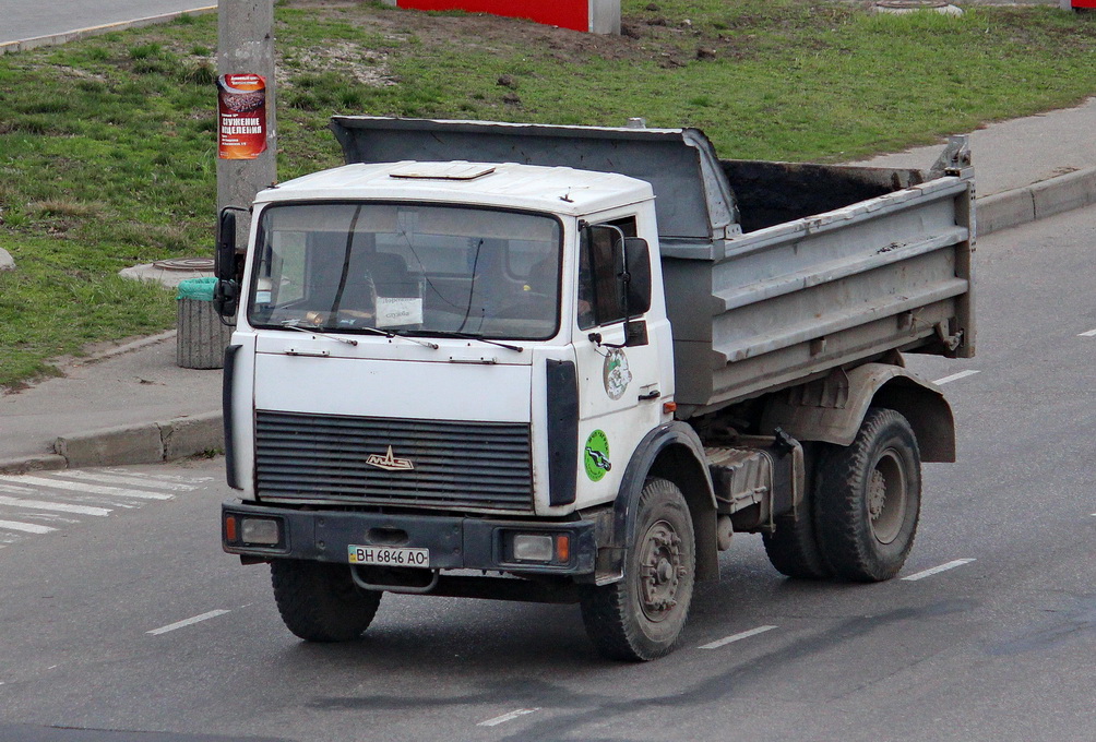 Одесская область, № ВН 6846 АО — МАЗ-555102