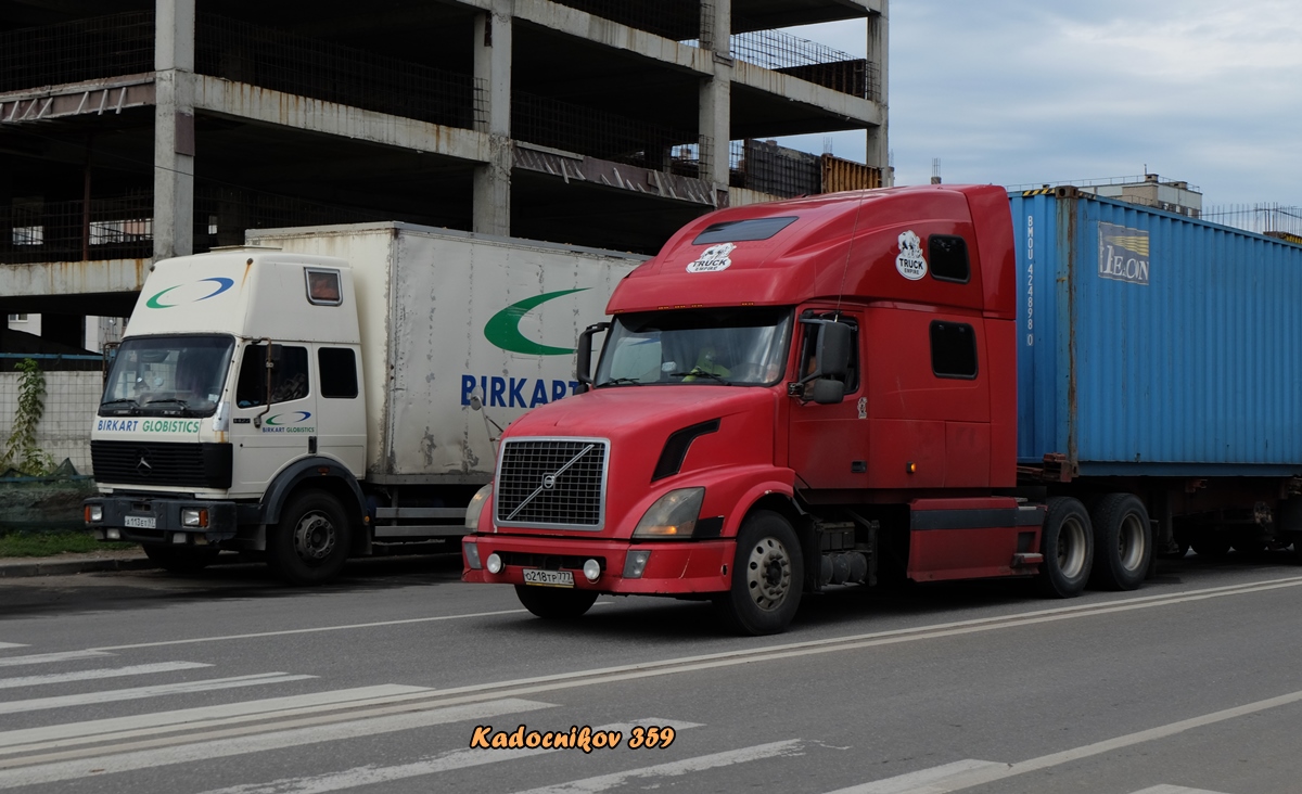 Москва, № О 218 ТР 777 — Volvo VNL780