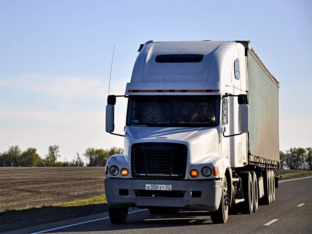 Алтайский край, № В 300 ХТ 22 — Freightliner Century Class