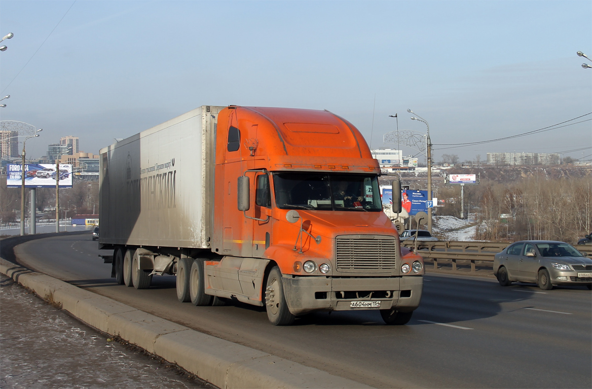 Новосибирская область, № А 604 НМ 154 — Freightliner Century Class