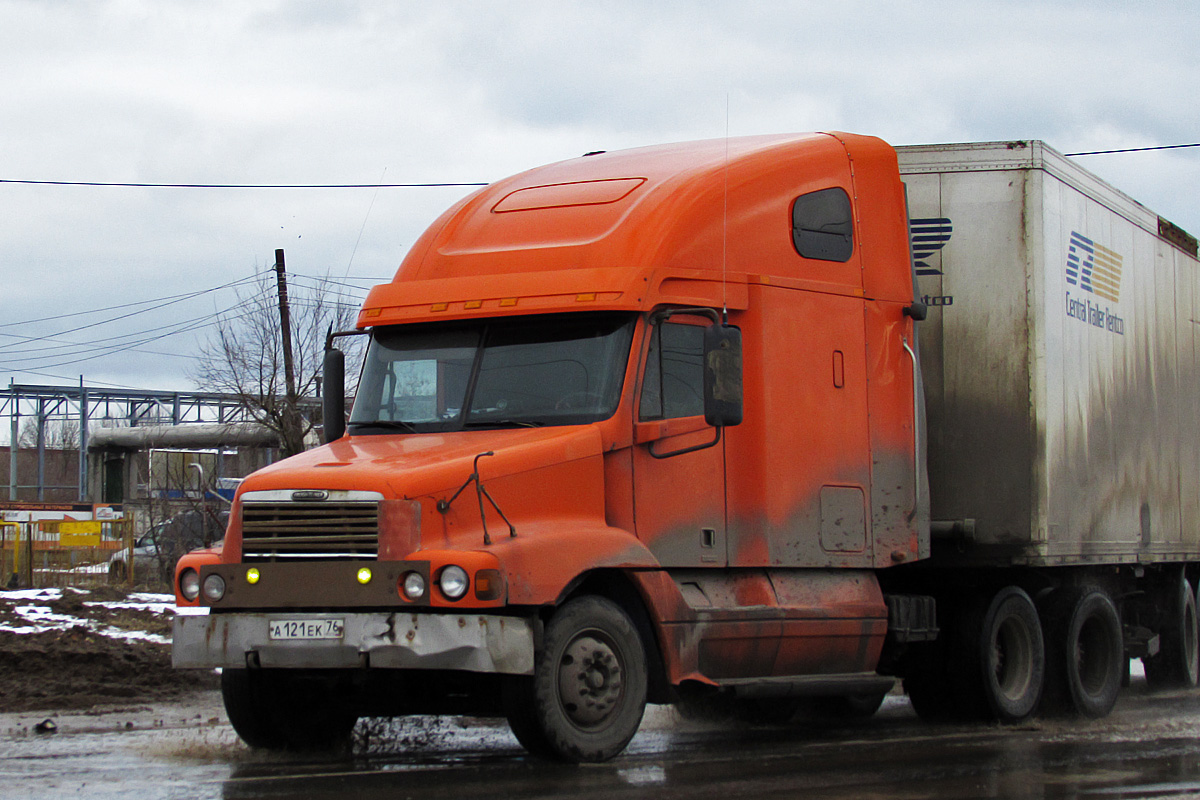 Ярославская область, № А 121 ЕК 76 — Freightliner Century Class