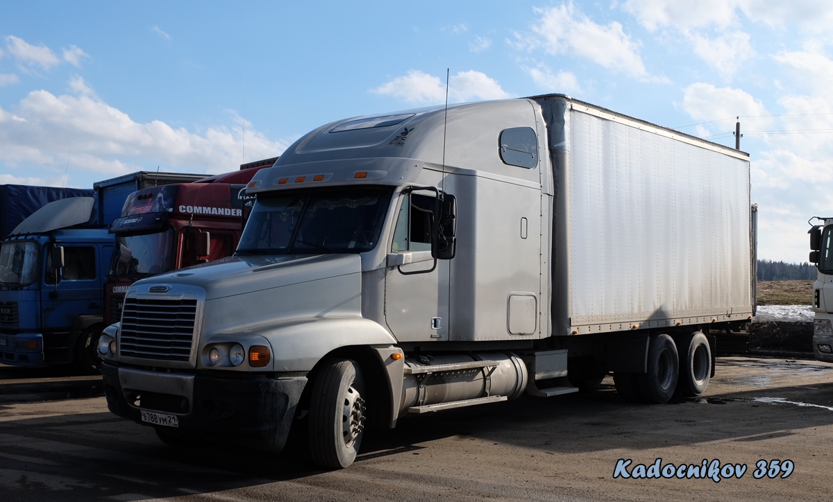 Чувашия, № В 788 УМ 21 — Freightliner Century Class