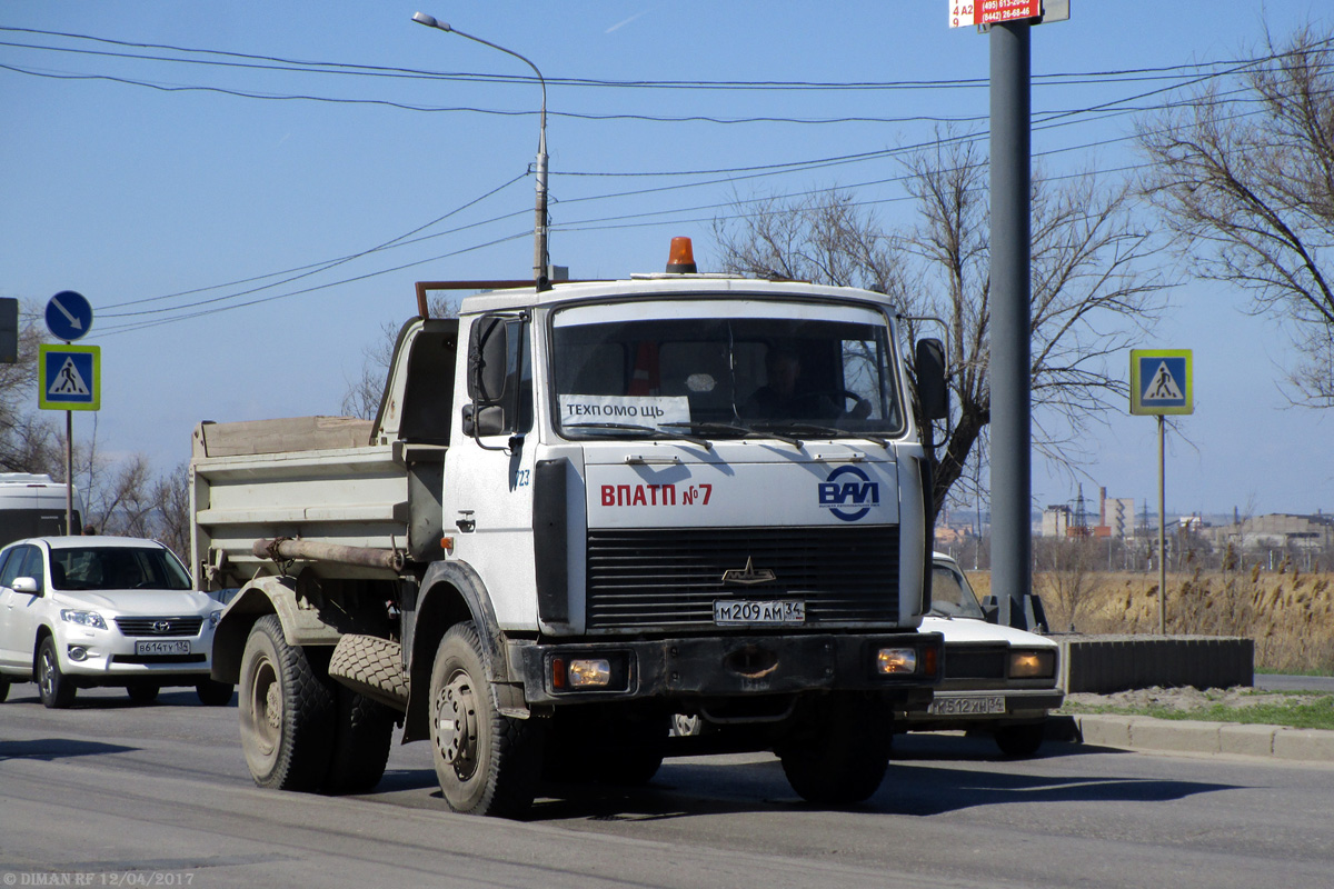 Волгоградская область, № 723 — МАЗ-555102