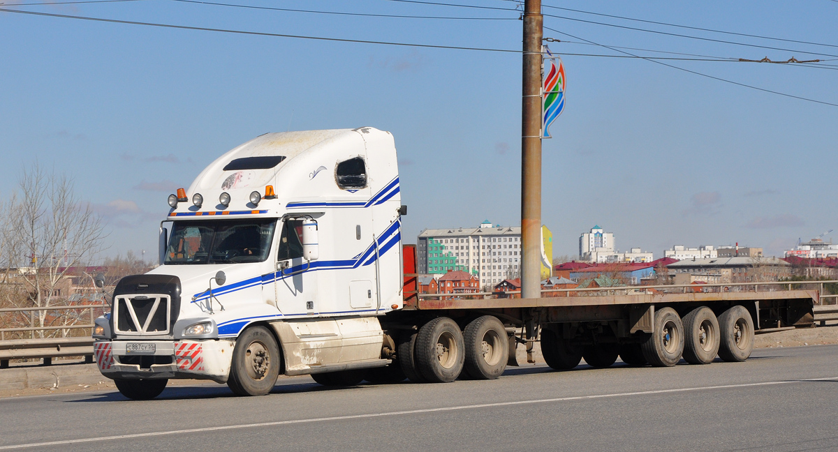 Омская область, № С 887 СУ 55 — Freightliner Century Class