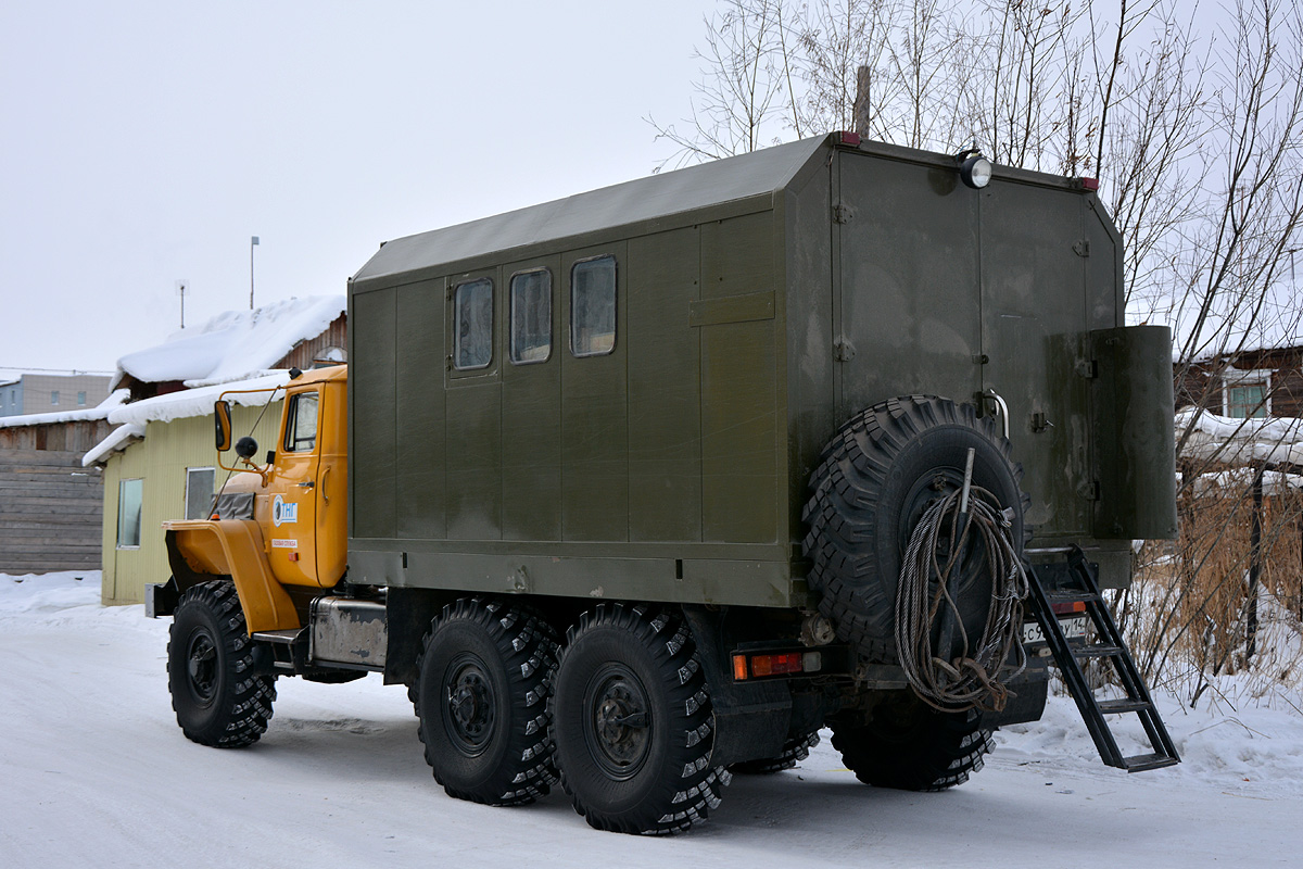 Саха (Якутия), № С 931 ВУ 14 — Урал-43203-41