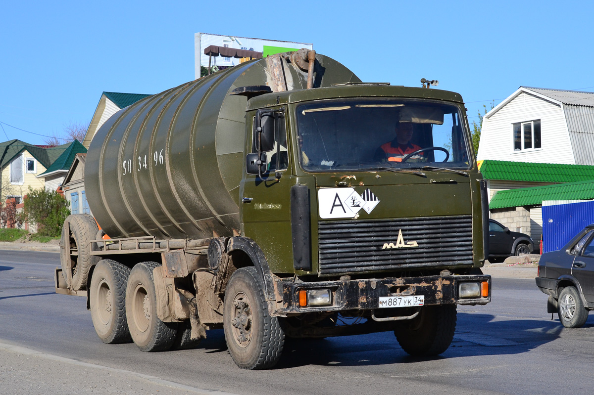 Волгоградская область, № М 887 УК 34 — МАЗ-64227