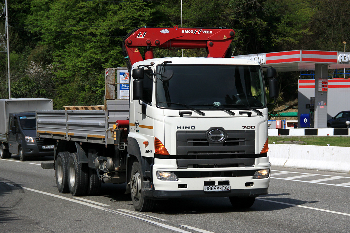 Краснодарский край, № Н 864 РХ 123 — Hino 700