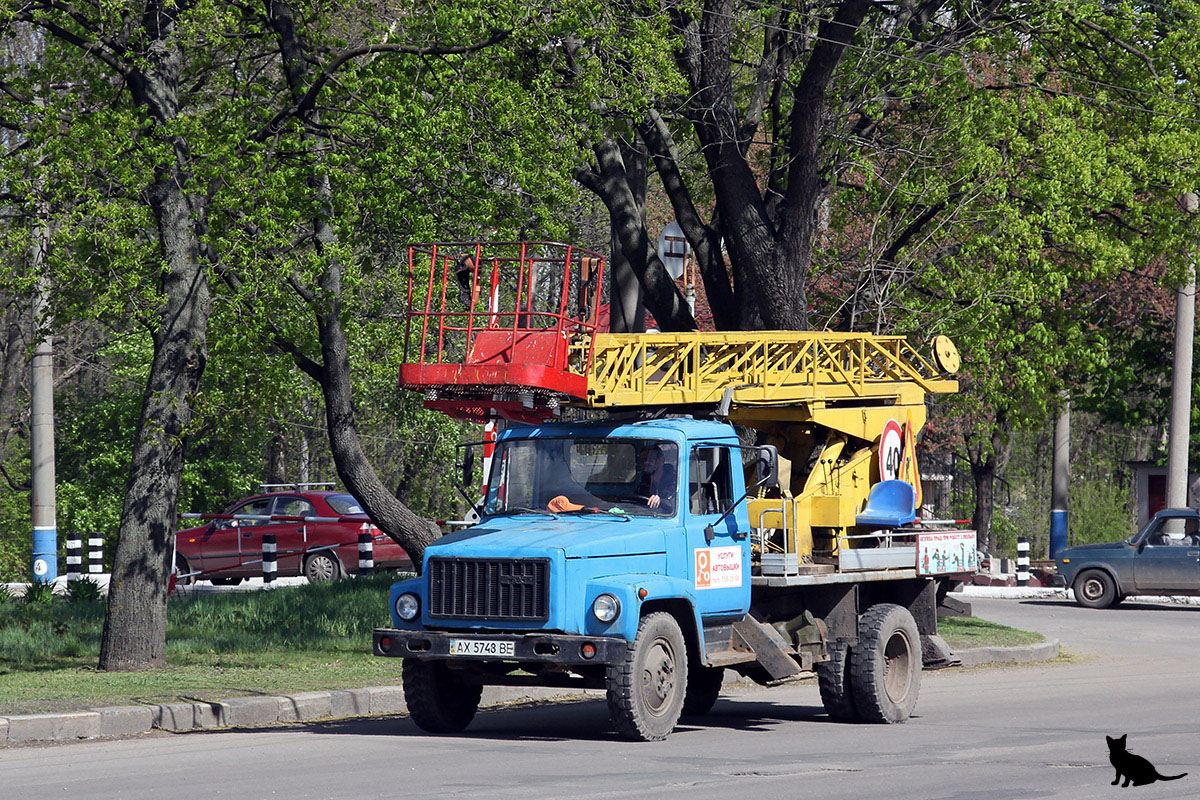 Харьковская область, № АХ 5748 ВЕ — ГАЗ-3307