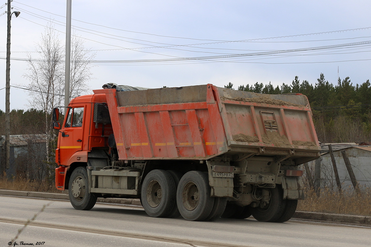 Чувашия, № Е 495 РВ 21 — КамАЗ-65115-42