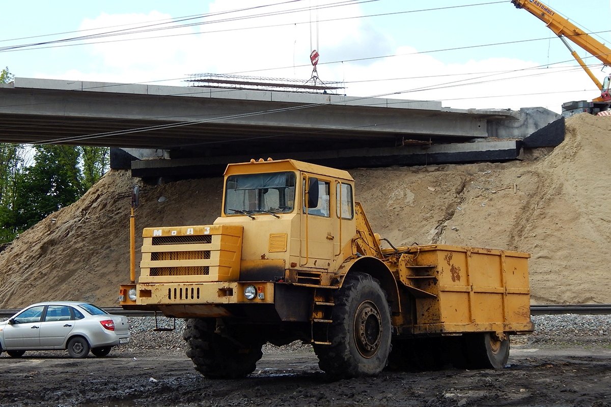 Белгородская область, № 1452 ЕУ 31 — МоАЗ-6442