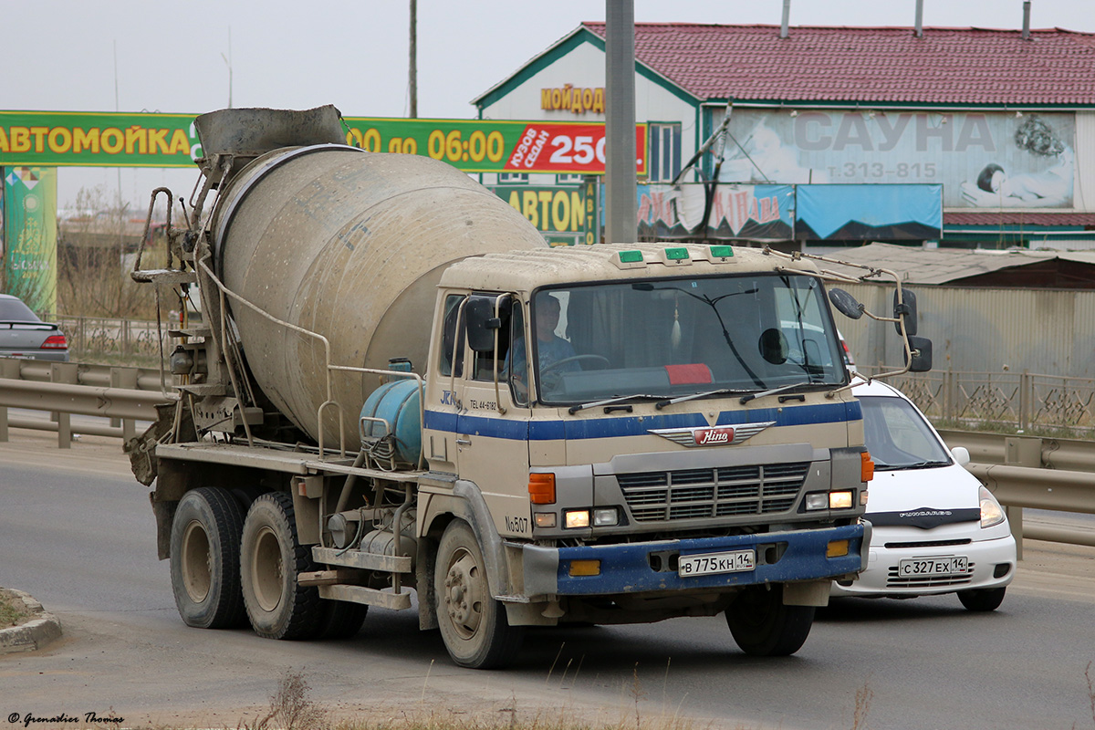 Саха (Якутия), № В 775 КН 14 — Hino FS