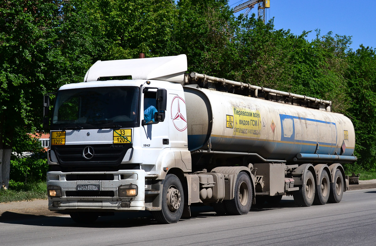 Волгоградская область, № Р 093 СО 34 — Mercedes-Benz Axor 1843