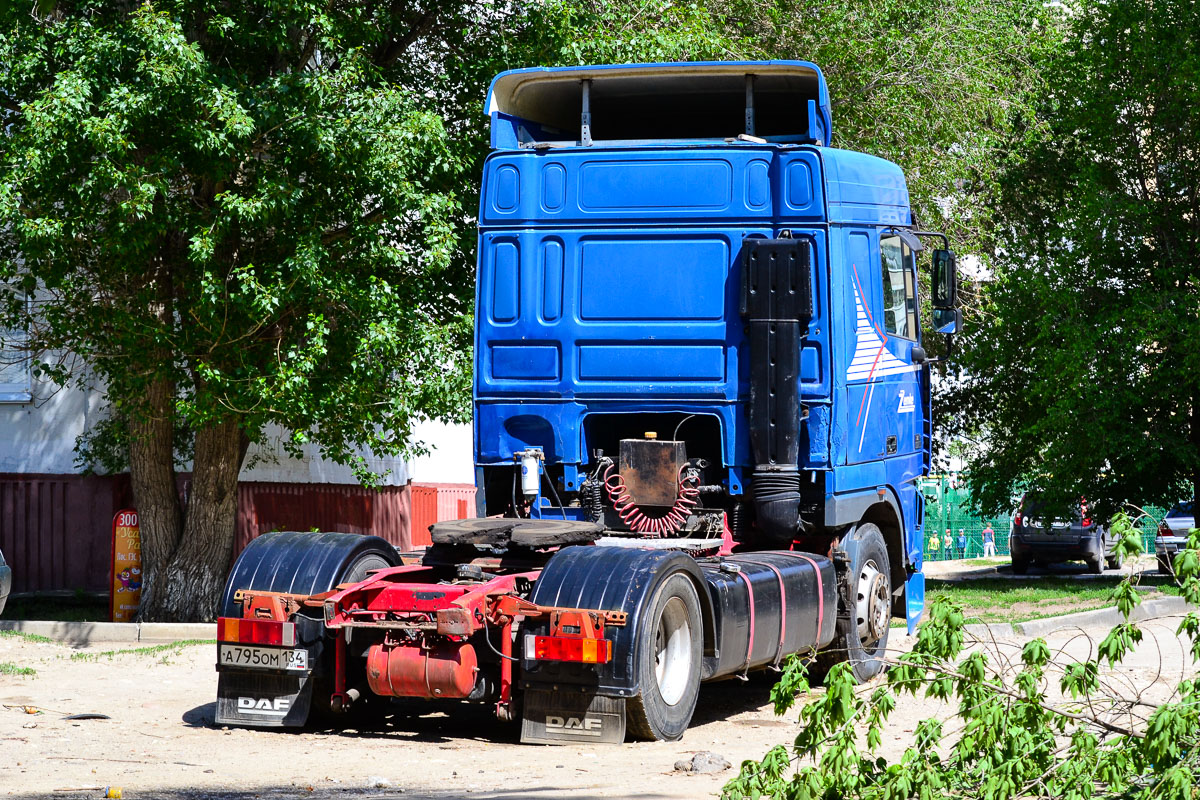 Волгоградская область, № А 795 ОМ 134 — DAF 95XF FT