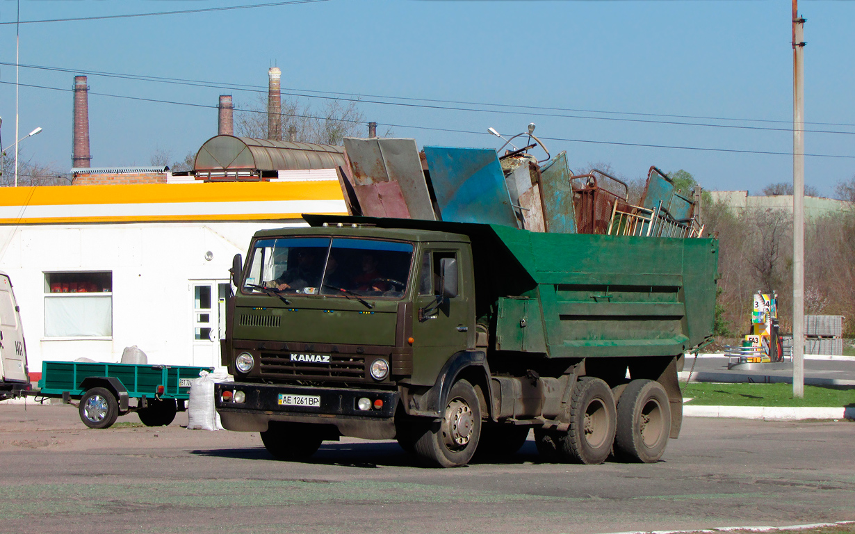 Днепропетровская область, № АЕ 1261 ВР — КамАЗ-5511