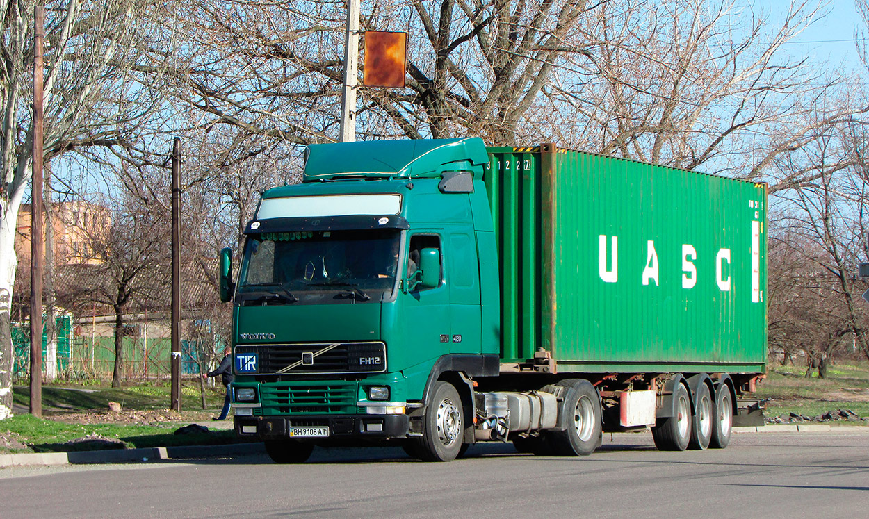 Одесская область, № ВН 9108 АТ — Volvo ('1993) FH12.420