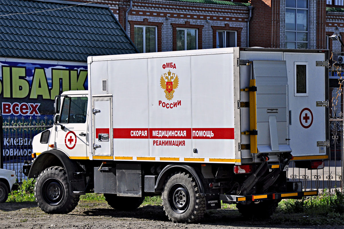 Новосибирская область, № Р 736 АА 154 — Mercedes-Benz Unimog U4000