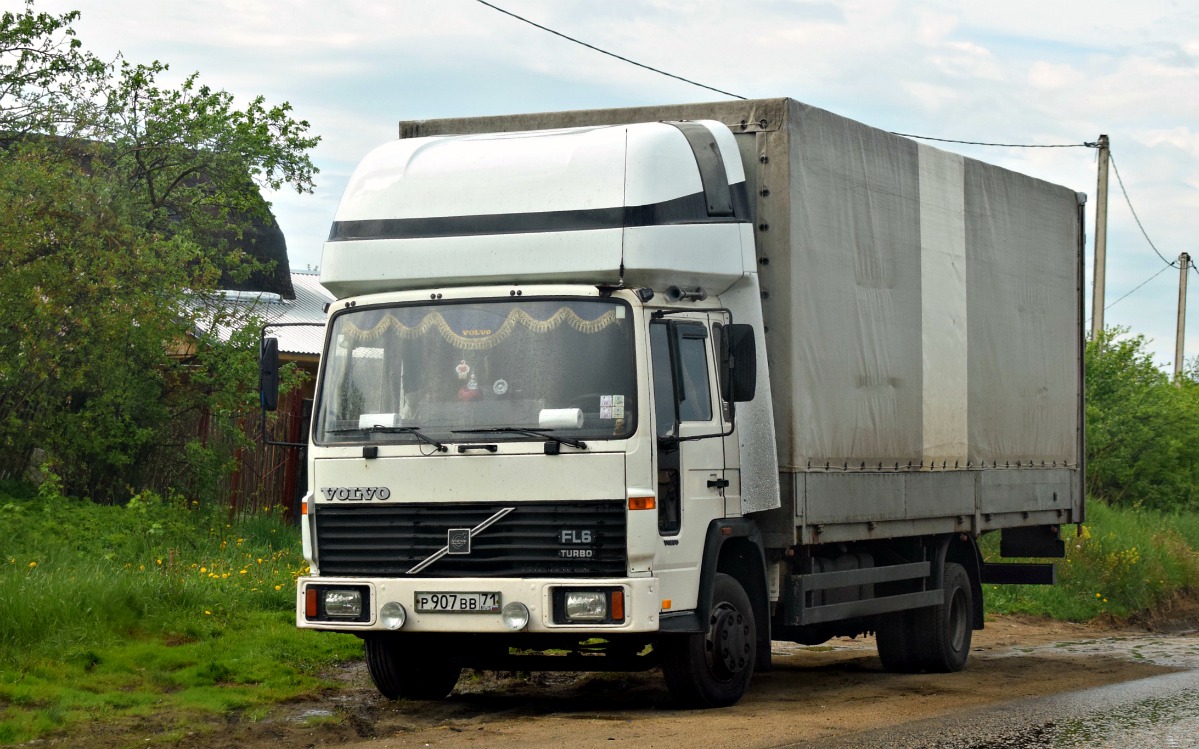 Тульская область, № Р 907 ВВ 71 — Volvo FL6