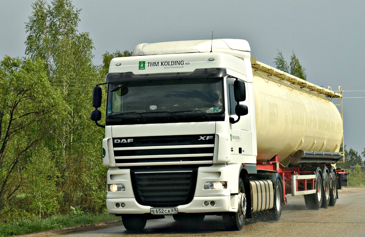 Тверская область, № Е 652 СА 69 — DAF XF105 FT