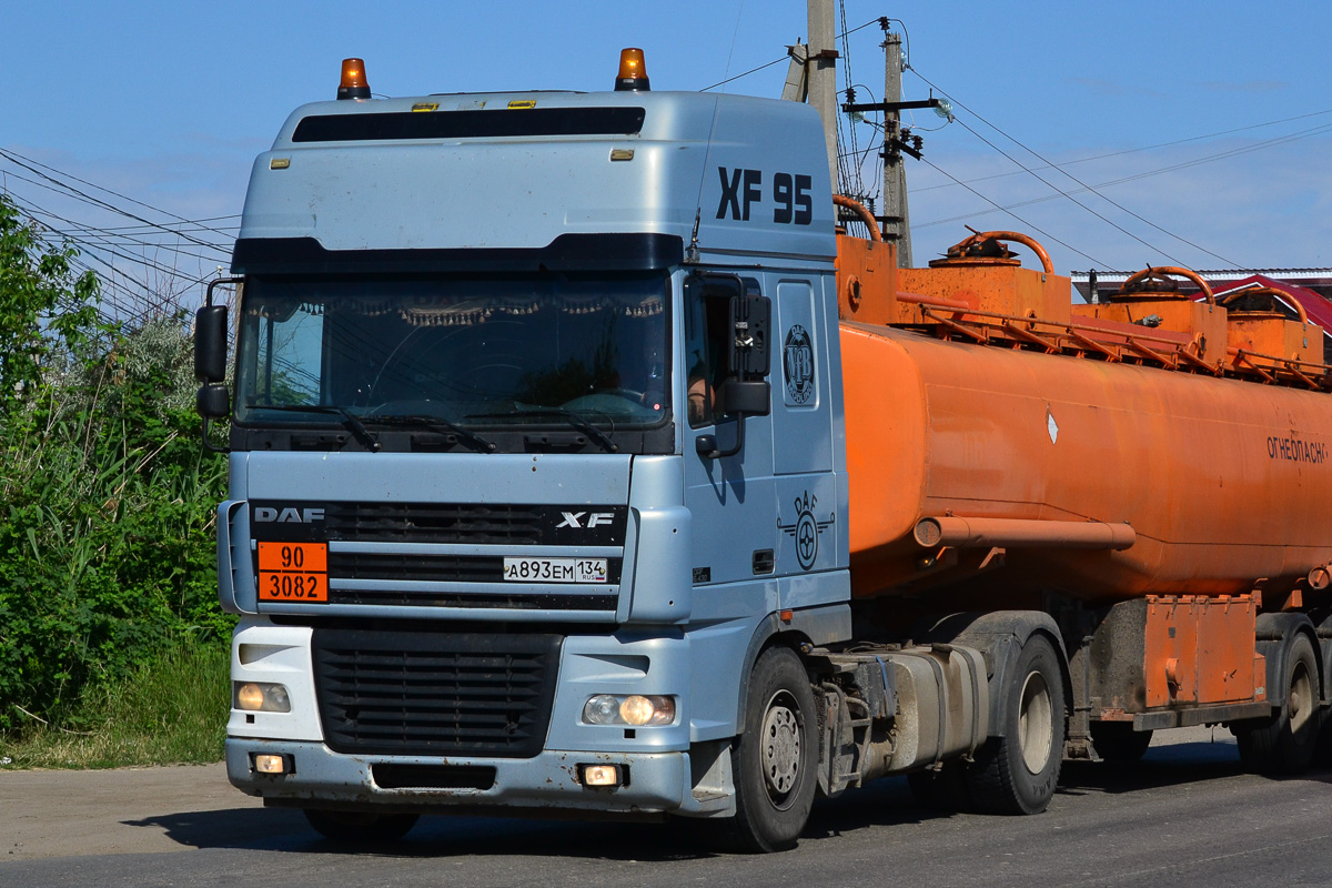 Волгоградская область, № А 893 ЕМ 134 — DAF XF95 FT