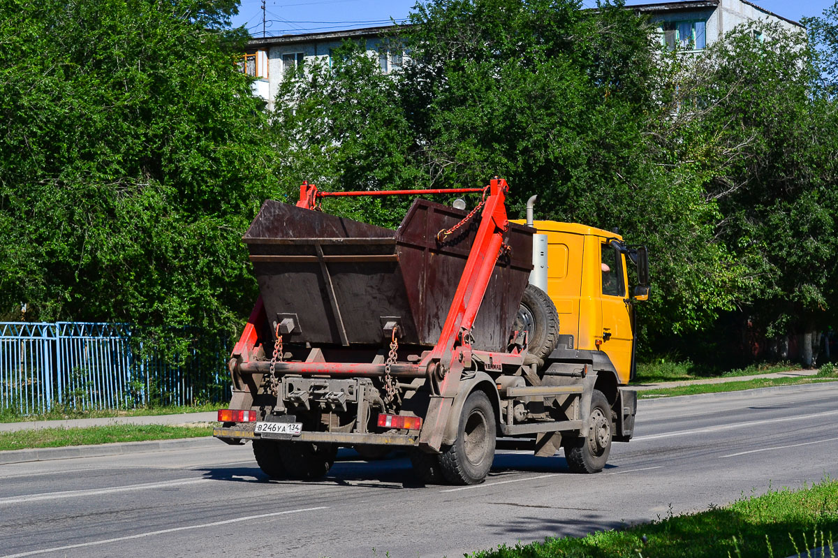 Волгоградская область, № В 246 УА 134 — МАЗ-4380P2