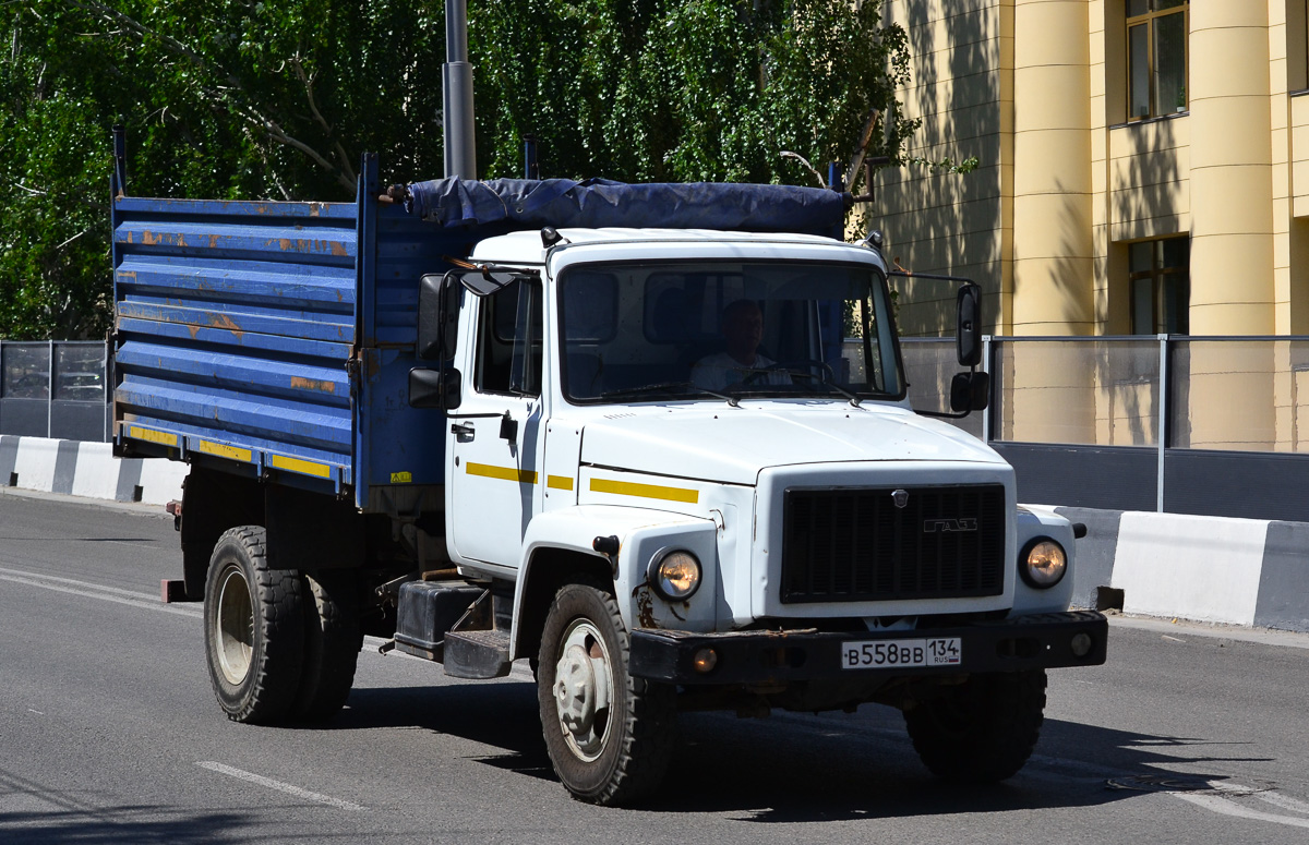 Волгоградская область, № В 558 ВВ 134 — ГАЗ-3309