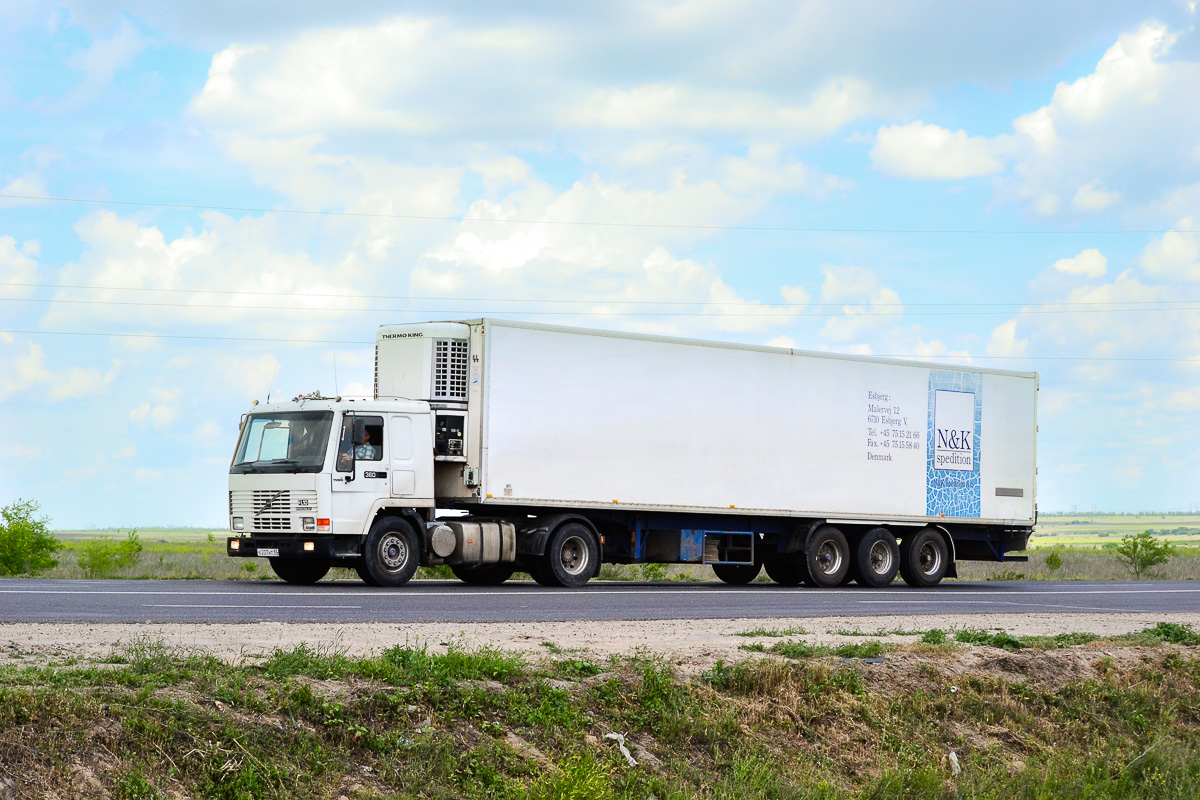 Краснодарский край, № Х 207 НТ 93 — Volvo FL10