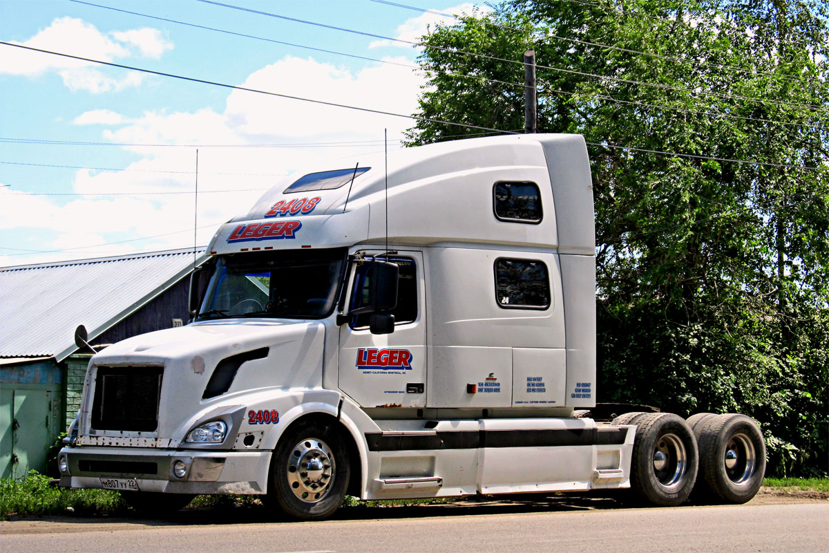 Алтайский край, № М 807 УУ 22 — Volvo VNL780